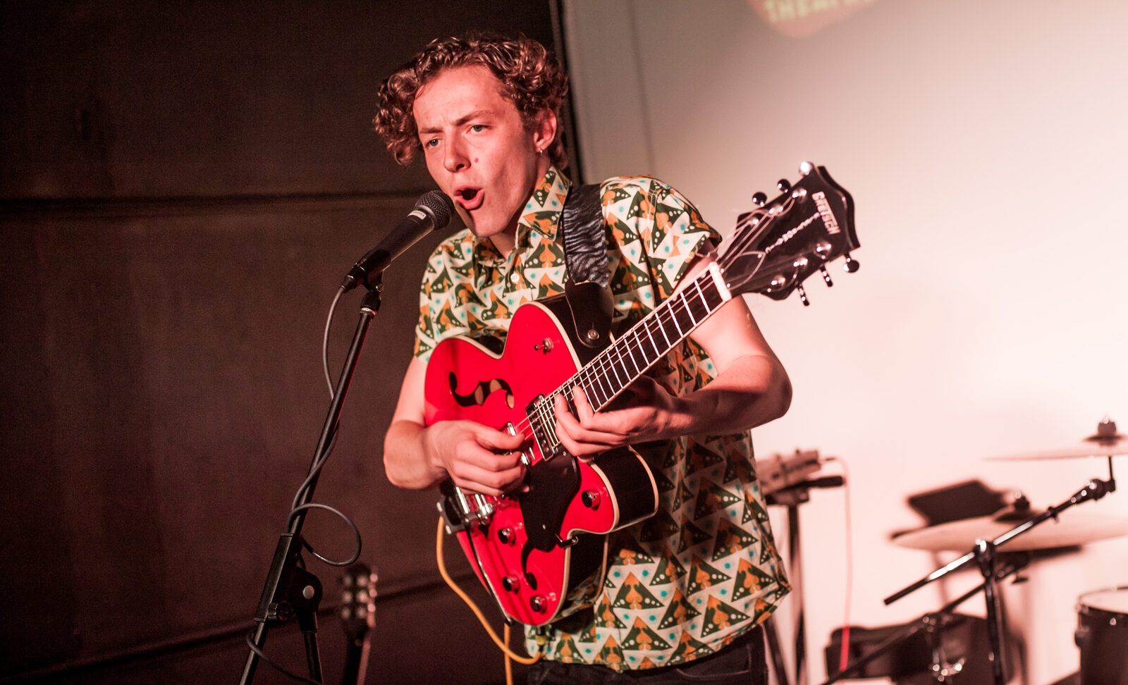 Charlie Dancer live with his red guitar