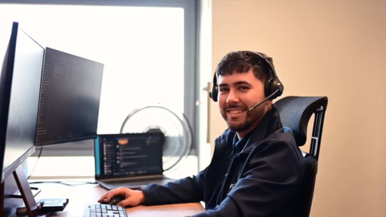 Service desk agent with headset