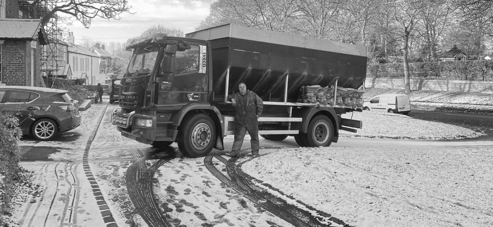 Stan Wallace lorry in the snow